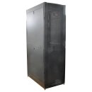 APC NetShelter AR3100 42 HE Server Rack B60cm x H199,1cm + APC Metered Rack PDU AP8853 230V 32A 6xC19 36xC13